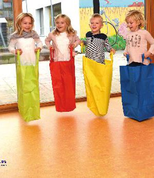 Hüpfsack, 4er Set Um die Wette Sackhüpfen - Kisus - Kinder, Spiel und Spaß