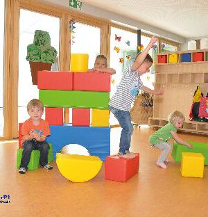Soft Bausteine Bauen, spielen und Geschicklichkeit fördern - Kisus e.K. - Kinder, Spiel und Spaß - krippe, kita, kindergarten, kindergartenversand, krippenausstattung, behinderteneinrichtung, therapie, kinderturnen, sportunterricht