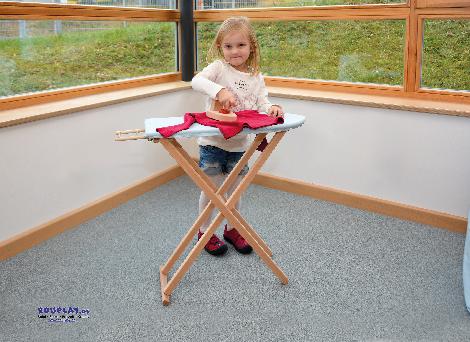 Bügelbrett mit Bügeleisen und Bezug Für glatte Puppenwäsche - Kisus e.K. - Kinder, Spiel und Spaß - kindergarten, kita, rollenspiel