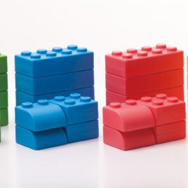 Q-Blocks 32-tlg. Q-Blocks bestehen aus einem hochqualitativen, speziellen Softmaterial ... Die leichtgewichtigen Bausteine bieten sicheres und geräuscharmes Spielen.