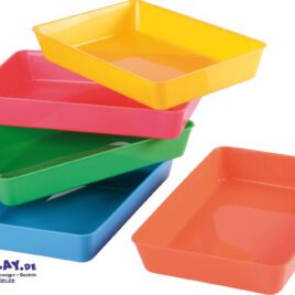 Materialschalen 5er Set L Schaffen Ordnung und Übersicht ... Die Materialschalen aus bruchstabilem Kunststoff können Unterrichtsmaterial, Kleinteile, Büromaterial, Bastelsachen, Stifte, Lernspiel-Zubehör und vieles mehr aufnehmen und immer griffbereit zur Verfügung stellen. Sie sind auch prima für Zähl- und Sortierspiele geeignet. Set: 5 Schalen in 5 Farben. - Kisus e.K. - Kinder, Spiel und Spaß - Fachgroßhandel für Kindergartenausstattung, Spielwaren und Bastelbedarf