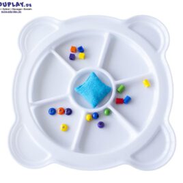 Schale 7-fach für Leuchtkübel Transluzente Wanne mit Ablagefläche ... Die transluzente Faszinationsschale passt optimal auf den Leuchtkübel (nicht inkl.). Als Indoor-Matschtisch, für Experimente mit Wasser, Farben oder Sand ist die 4 cm tiefe Schale mit Rand als Ablagefläche toll geeignet und bietet vielfältige Möglichkeiten der Sinneserfahrung. Sie bietet zudem eine 7-fache Unterteilung für Sortierspiele, etc. - Kisus e.K. - Kinder, Spiel und Spaß - Fachgroßhandel für Kindergartenbedarf, Spielwaren und Bastelbedarf