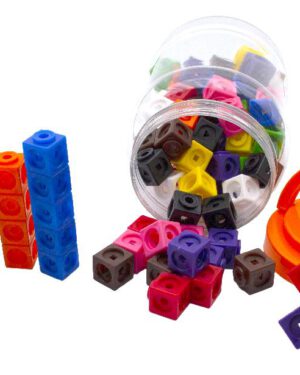 Steckwürfel 100 Zum Zählen, Rechnen und Bauen ... können die Würfel beliebig zusammengesteckt werden. Beim Bau von Formen oder Körpern schulen sie das räumliche Vorstellungsvermögen und dienen zum Vergleich von Höhen, Strecken und Mengen. Inhalt: 100 Stück im praktischen Kunststoff-Schraubglas. - Kisus e.K. Kinder, Spiel und Spaß - FAchgroßhandel für Kindergartenausstattung, Spielwaren und Bastelbedarf