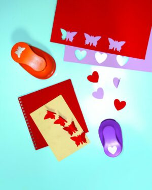Kreativ Locher Knips! ... und schon hat man ein hübsches Motiv aus Papier, Karton, Bastelfolie oder Moosgummi gestanzt. Zum Beispiel auch zur dekorativen Gestaltung von Glückwunschkarten, Laternen, Fensterbildern und so weiter. Kisus e.K. - Kinder, Spiel und Spaß