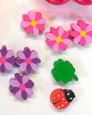 Radiergummiset Blumen Motiv: Blumen, Marienkäfer, Kleeblatt - Kisus - Kinder, Spiel und Spaß - Foto Florian Schmilinsky, urheberrechtlich geschuetzt