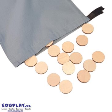 DIY Holzchips 30 Stück Unzählige Möglichkeiten zum Spielen und Lernen ... Stapelspiele, Gedächtnisspiel, Buchstaben und Zahlen lernen... mit den stabilen, handschmeichelnden Holzchips können Kinder und Pädagogen ihre eigenen Spiele und Regeln entwickeln. - Kisus e.K. - Kinder, Spiel und Spaß - Großhandel für Kita, Kindergarten Vorschule, Hort und Schule