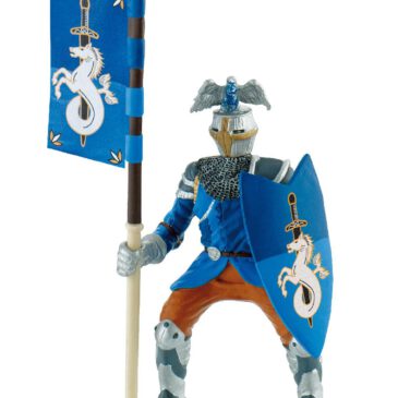 Turnierritter blau Spielfigur Das Mittelalter übt seit jeher eine große Faszination aus ... Besonders für Jungen bietet die Epoche viele Möglichkeiten für fantasievolle Rollenspiele. So können Ritterturniere oder auch große Schlachten nachgespielt werden. Die detailgetreue Spielfigur ist liebevoll von Hand bemalt und aus PVC-freiem Grundmaterial gefertigt. Der hier dargestellte Ritter ist bereit für seinen Kampf. Er trägt eine blaue Rüstung und hat in der einen Hand sein Schild und trägt in der anderen stolz die eigene Fahne.