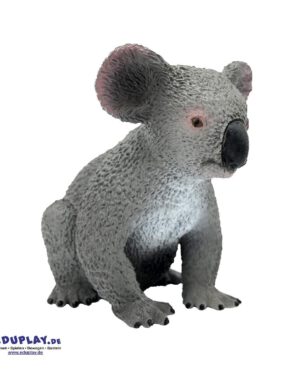 Koala Spielfigur Wie das Känguru zählt der Koala ... zu den wohl berühmtesten Vertretern der australischen Fauna und strotzt gerade zu vor außergewöhnlichen Besonderheiten. Die nachtaktiven Baumbewohner sind ähnlich den Kängurus Beutelsäuger. Besitzen ein wasserabweisendes Fell und jeweils zwei Daumen an ihren Vorderfüßen mit Fingerkuppen, die ähnlich denen des Menschen Papillarleisten aufweisen. Die meiste Zeit des Tages verbringt der Koalabär schlafend und wird fast nur zur Nahrungsaufnahme und Fortpflanzung aktiv. Mit seiner großen, empfindlichen Nase kann er riechen ob die Eukalyptusblätter, von denen er sich nahezu ausschließlich ernährt, Toxine enthalten oder nutzt sie zur Ortung von Mutter- bzw. Jungtieren. In der Sprache der Aborigines bedeutet Koala so viel wie ohne Wasser. Ihr Name führt also auf die Tatsache zurück, dass Koalas nur äußerst selten trinken. Die Spielfigur ist naturgetreu von Hand bemalt. Mit dem Gütesiegel SPIEL GUT ausgezeichnet.