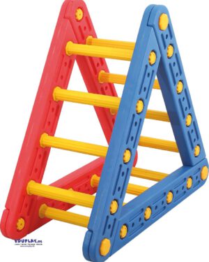 Kletter Triangel Klettern, krabbeln, balancieren ... Aus drei einzeln Elementen kann ein immer wieder neuer Parcours gestaltet werden, um Kinder ganzheitlich in ihrer motorischen Entwicklung zu fördern. Mittels Brücke lassen sich Balancierrad und Klettertriangel bzw. gleiche Teile über die Sprossen fest verbinden.