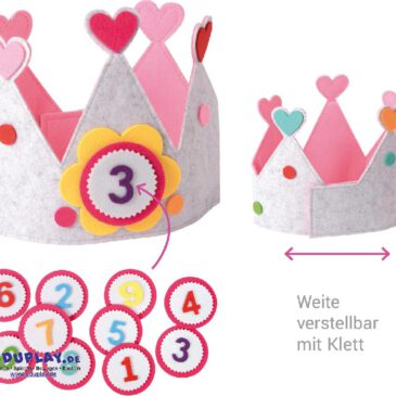 Geburtstagskrone pink Passend für jedes Geburtstagskind ... Die Krone - farblich passend für Mädels und Jungs - lässt leicht erkennen, wer heute seinen Ehrentag hat und welches Jahr gefeiert wird. Mittels Klett sind die Zahlen von 0-9 austauschbar. Die Weite der Krone ist rückseitig verstellbar und lässt sich jeder Kopfgröße anpassen.