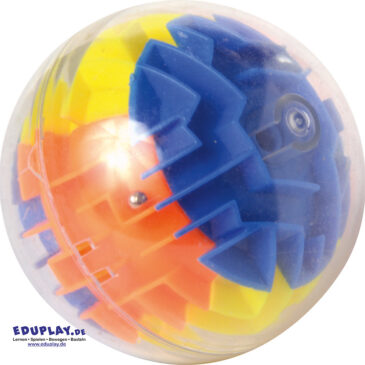 Kleine Bälle, große Herausforderung! ... Im transparenten Ball wartet ein farbenfrohes 3D-Labyrinth mit einem winzigen Metallkügelchen darauf, gemeistert zu werden. Beim Balancieren, Drehen und Wenden trainieren Kinder spielerisch Geduld, Konzentration und Hand-Auge-Koordination - ein spannendes Mitgebsel mit Knobelfaktor. Labyrinth Ball 6er Set